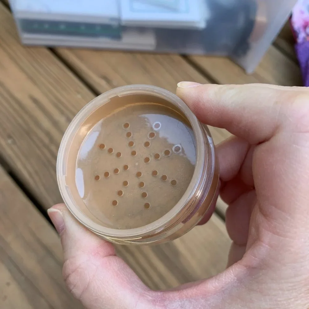 OSP Cosmetics Mineral Foundation Loose Powder in Mineral Deep Dark